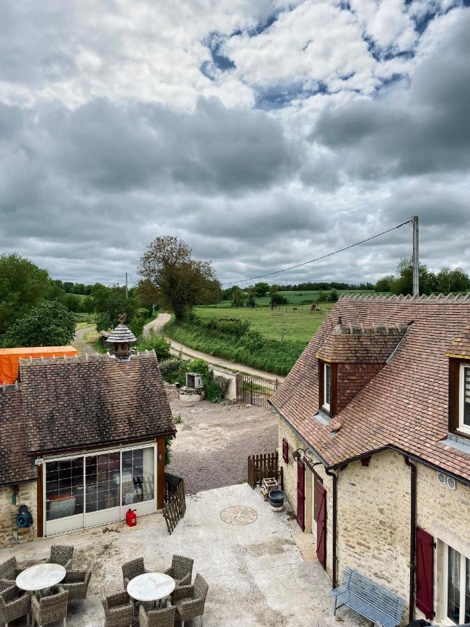 Hotel Moulin Le Fleurie Charenton-du-Cher Exterior foto