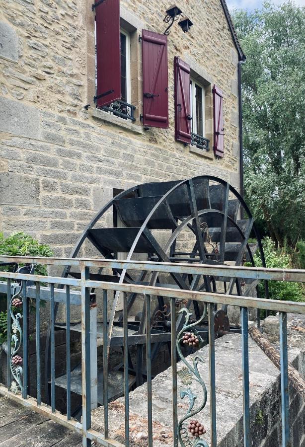 Hotel Moulin Le Fleurie Charenton-du-Cher Exterior foto